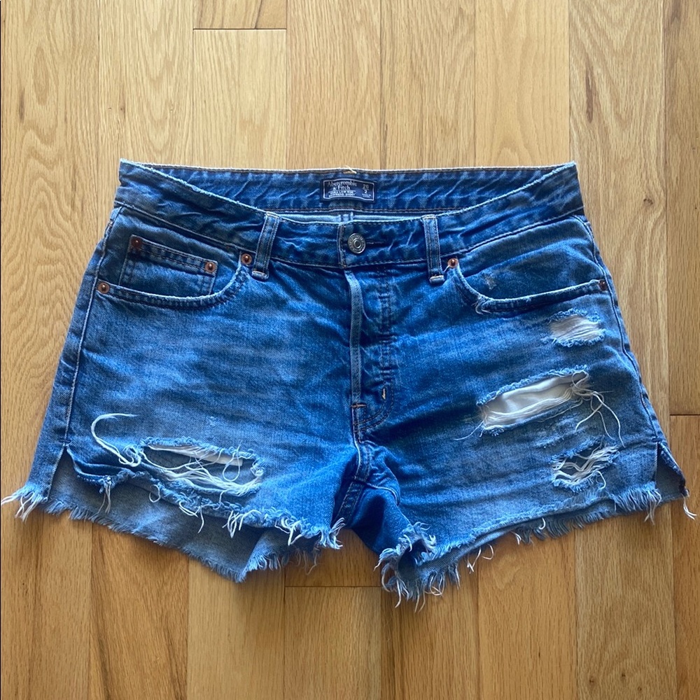 Abercrombie&Fitch Ames low rise boyfriend shorts size 26/2
